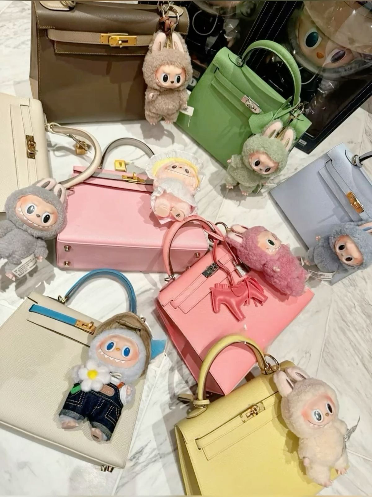 LABUBU COLLECTIBLES PLUSH DOLL KEYCHAIN